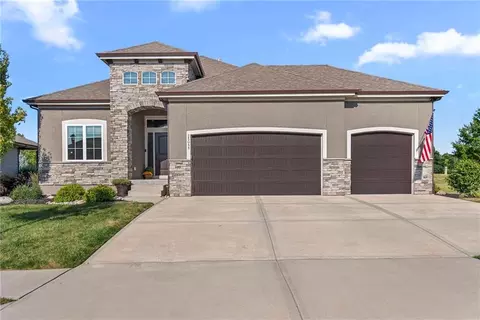 25048 W 112th Ter, Olathe, KS 66061