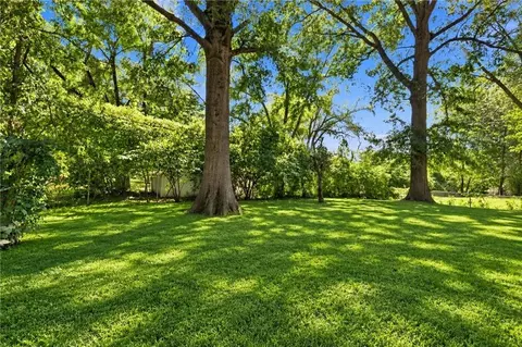 Exterior - 9611 E 80th Ter, Raytown, MO 64138 photo 7 of 10