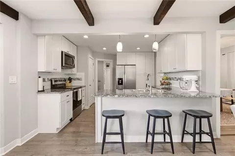 Kitchen - 9611 E 80th Ter, Raytown, MO 64138 photo 4 of 4