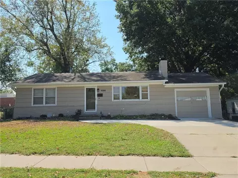 1025 Elm St, Olathe, KS 66061