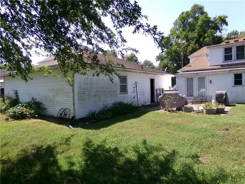 Exterior - 107 N Walnut St, Emma, MO 65327 photo 4 of 5