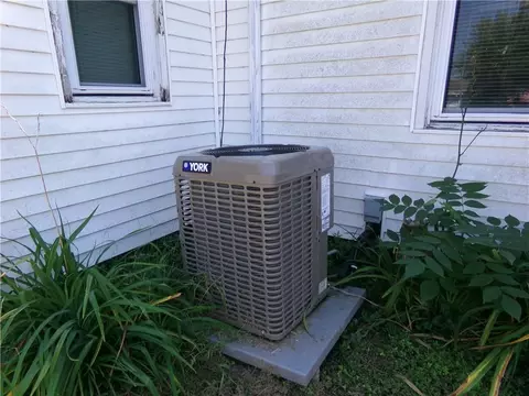 Exterior - 107 N Walnut St, Emma, MO 65327 photo 5 of 5