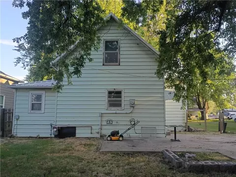 Exterior - 119 W 3rd St, Stanberry, MO 64489 photo 2 of 3