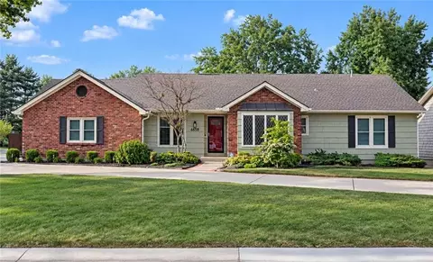 6658 Dearborn Dr, Mission, KS 66205