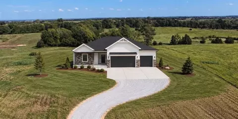 251 St, Mclouth, KS 66054