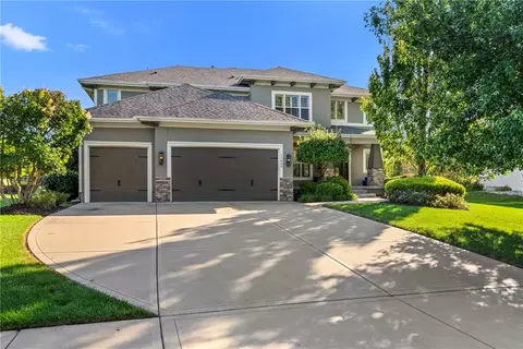11609 W 154th St, Overland Park, KS 66221