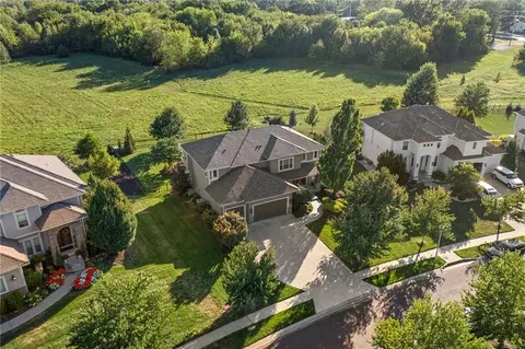 11609 W 154th St, Overland Park, KS 66221