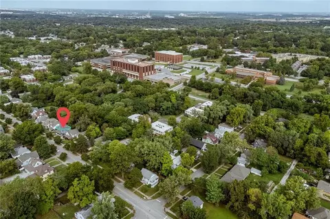 View/Area - 1432 W Walnut St, Independence, MO 64050 photo 9 of 10