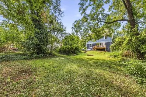 Exterior - 1432 W Walnut St, Independence, MO 64050 photo 8 of 13