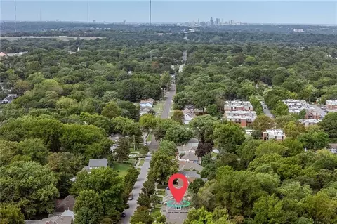 View/Area - 1432 W Walnut St, Independence, MO 64050 photo 8 of 10