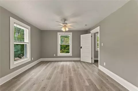 Bedroom - 1432 W Walnut St, Independence, MO 64050 photo 3 of 8