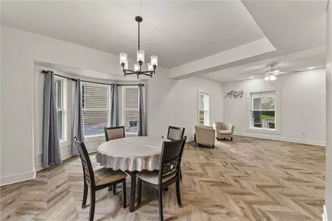Dining - 1432 W Walnut St, Independence, MO 64050 photo 3 of 3