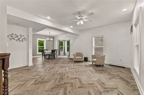 Living - 1432 W Walnut St, Independence, MO 64050 photo 3 of 4