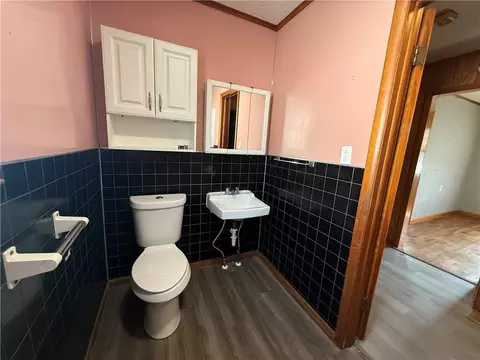 Bath - 315 E Washington St, Pittsburg, KS 66762 photo 4 of 4