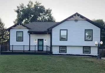 309 NE Brookwood Dr, Blue Springs, MO 64014