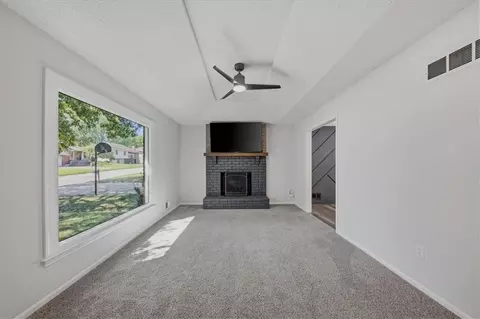 Living - 508 Mark Ln, Belton, MO 64012 photo 1 of 3