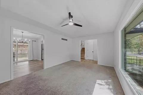Living - 508 Mark Ln, Belton, MO 64012 photo 3 of 3