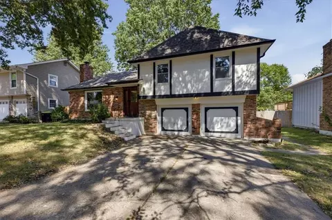 Exterior - 508 Mark Ln, Belton, MO 64012 photo 2 of 7
