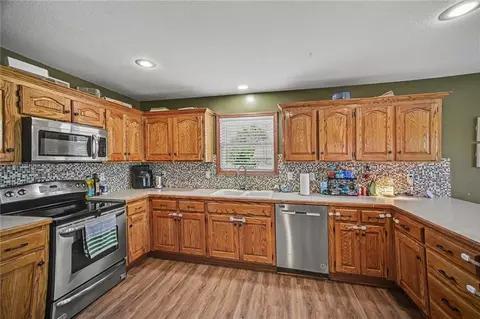 Kitchen - 1108 E 18th St, Kearney, MO 64060 photo 2 of 3
