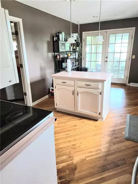 Kitchen - 18500 E 27th St, Independence, MO 64057 photo 5 of 5