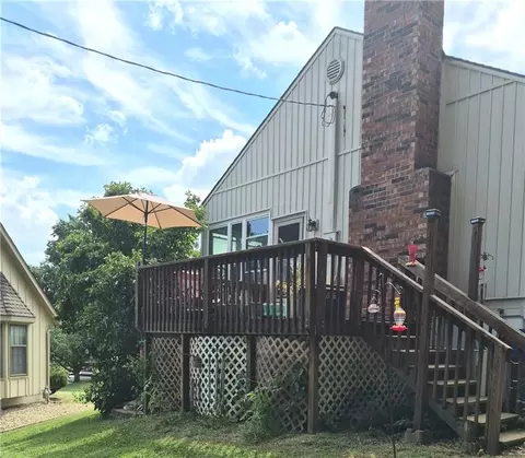 Exterior - 18500 E 27th St, Independence, MO 64057 photo 6 of 14
