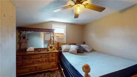 Bedroom - 15119 Infantry Pass, Nevada, MO 64772 photo 3 of 6