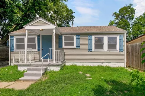 Exterior - 10522 E 6th St, Independence, MO 64053 photo 2 of 5