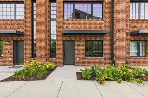 1907 Locust St, Kansas City, MO 64108