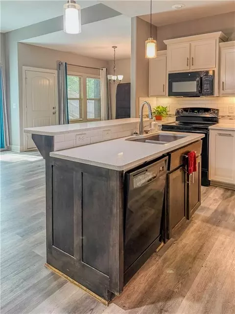 Kitchen - 19557 E 14th N St, Independence, MO 64056 photo 5 of 8