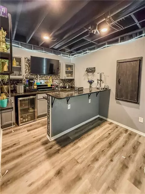 Kitchen - 19557 E 14th N St, Independence, MO 64056 photo 7 of 8