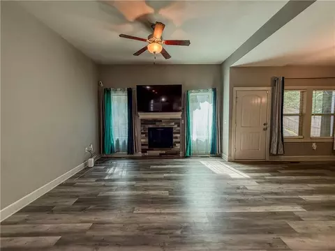 Living - 19557 E 14th N St, Independence, MO 64056 photo 5 of 8