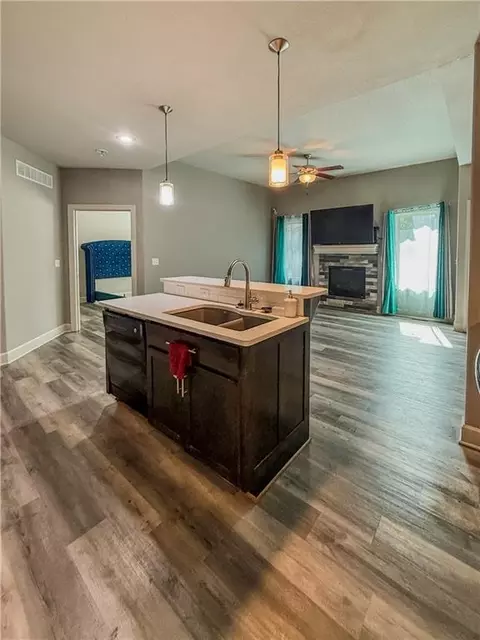 Kitchen - 19557 E 14th N St, Independence, MO 64056 photo 6 of 8