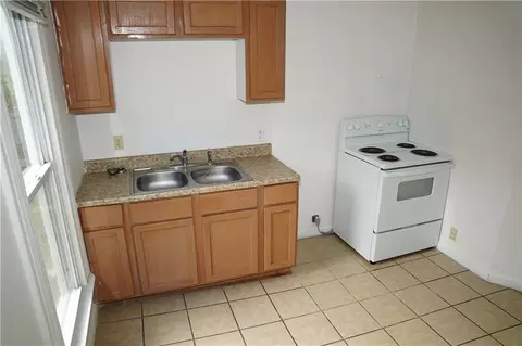 Kitchen - 414 Broad St, Warrensburg, MO 64093 photo 4 of 5