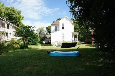 Exterior - 414 Broad St, Warrensburg, MO 64093 photo 2 of 2