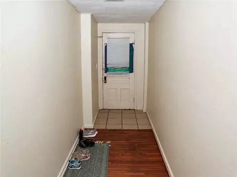 Entry Way - 414 Broad St, Warrensburg, MO 64093 photo 1 of 3