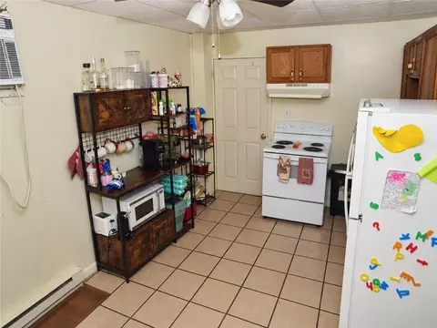 Kitchen - 414 Broad St, Warrensburg, MO 64093 photo 2 of 5