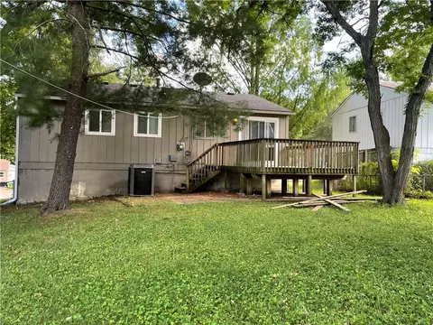 Exterior - 18904 E Arrowhead Dr, Independence, MO 64056 photo 3 of 3