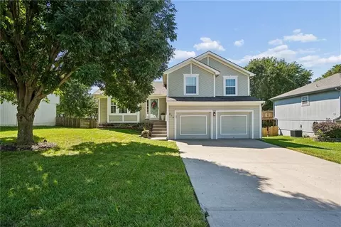 819 NE 116th Ter, Kansas City, MO 64155