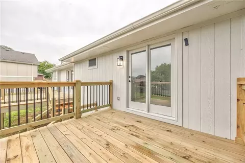 Exterior - 1105 Brookside Pl, Raymore, MO 64083 photo 2 of 10