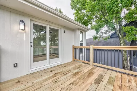 Exterior - 1105 Brookside Pl, Raymore, MO 64083 photo 3 of 10