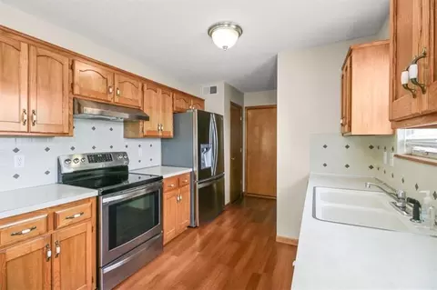 Kitchen - 17002 E 45 St, Independence, MO 64055 photo 2 of 3