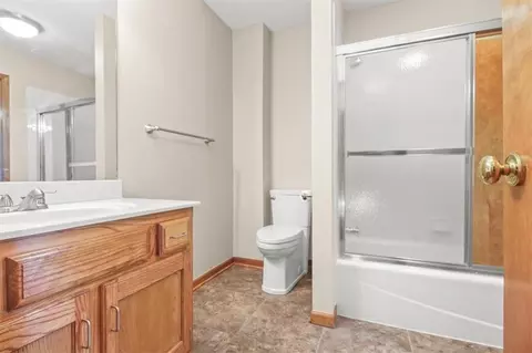 Bath - 17002 E 45 St, Independence, MO 64055 photo 1 of 3