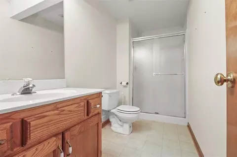 Bath - 17002 E 45 St, Independence, MO 64055 photo 3 of 3