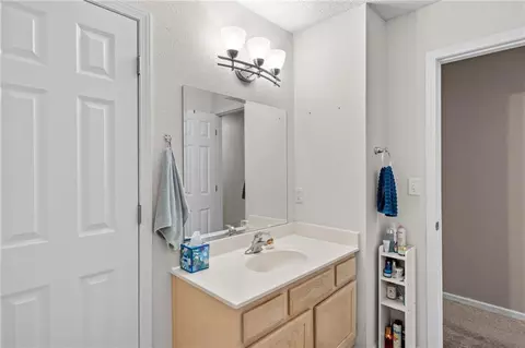 Bath - 6066 NE Moonstone Dr, Lees Summit, MO 64064 photo 3 of 3