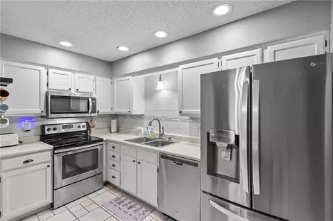 Kitchen - 6066 NE Moonstone Dr, Lees Summit, MO 64064 photo 1 of 2