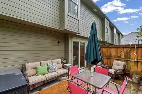 Exterior - 6066 NE Moonstone Dr, Lees Summit, MO 64064 photo 7 of 8