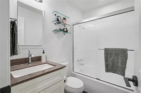Bath - 1306 E 16th St, Lawrence, KS 66044 photo 1 of 1