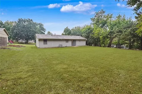 Exterior - 1306 E 16th St, Lawrence, KS 66044 photo 9 of 9