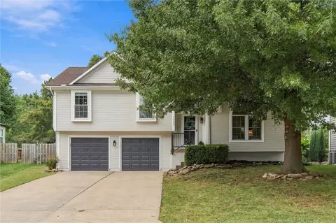 Exterior - 1208 NE Beacon Ave, Lees Summit, MO 64086 photo 10 of 10