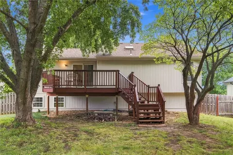 Exterior - 1208 NE Beacon Ave, Lees Summit, MO 64086 photo 4 of 10